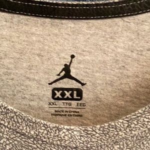 JUMP MAN NIKE long sleeve, Grey Elephant Print mens XXL SHIRT.